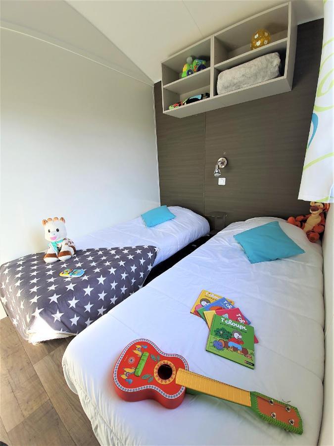 فندق Camping Le Clos Des Pins سا يْليرْ دو ري المظهر الخارجي الصورة
